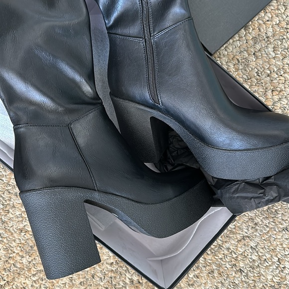 never worn black lamoda boots - Picture 3 of 3